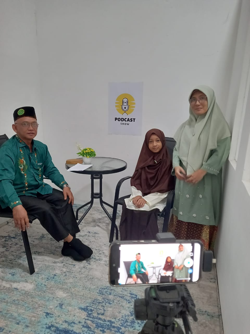 Podcast Perdana Semester Ganjil MTsN 3 Kota Padang Angkat Tema “Tata Tertib Madrasah”