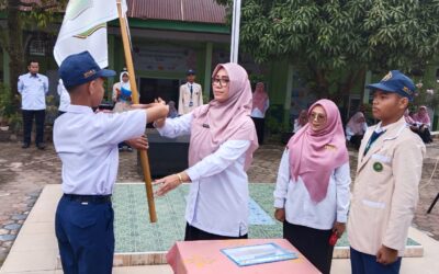 Kepala MTsN 3 Kota Padang Lantik Pengurus OSIM Periode 2026/2027