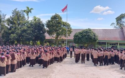 Ekstrakurikuler Pramuka MTsN 3 Kota Padang Bahas Makna Lambang Pramuka
