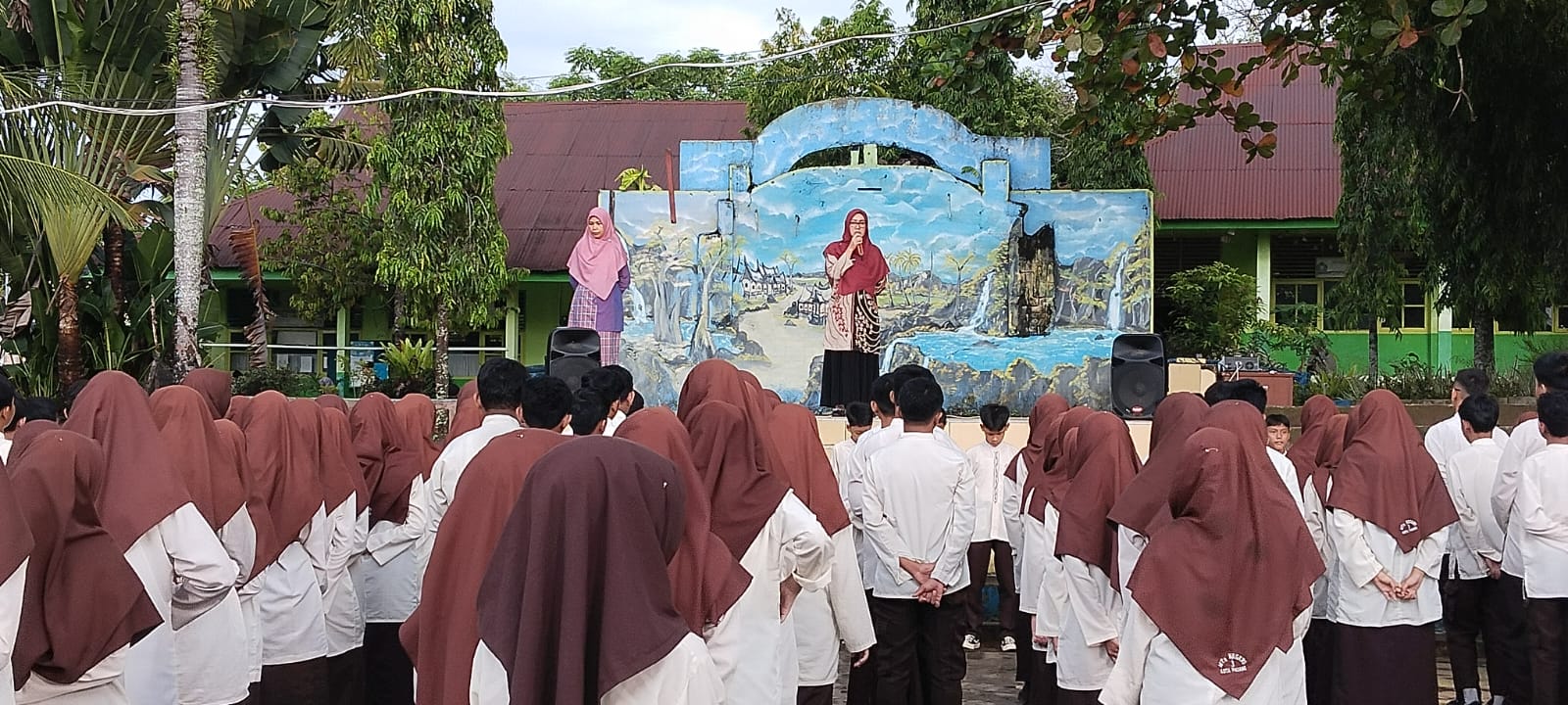 📚 Hasil ASTS Dibagikan, Kepala MTsN 3 Padang Ingatkan: Nilai Bukan Segalanya!
