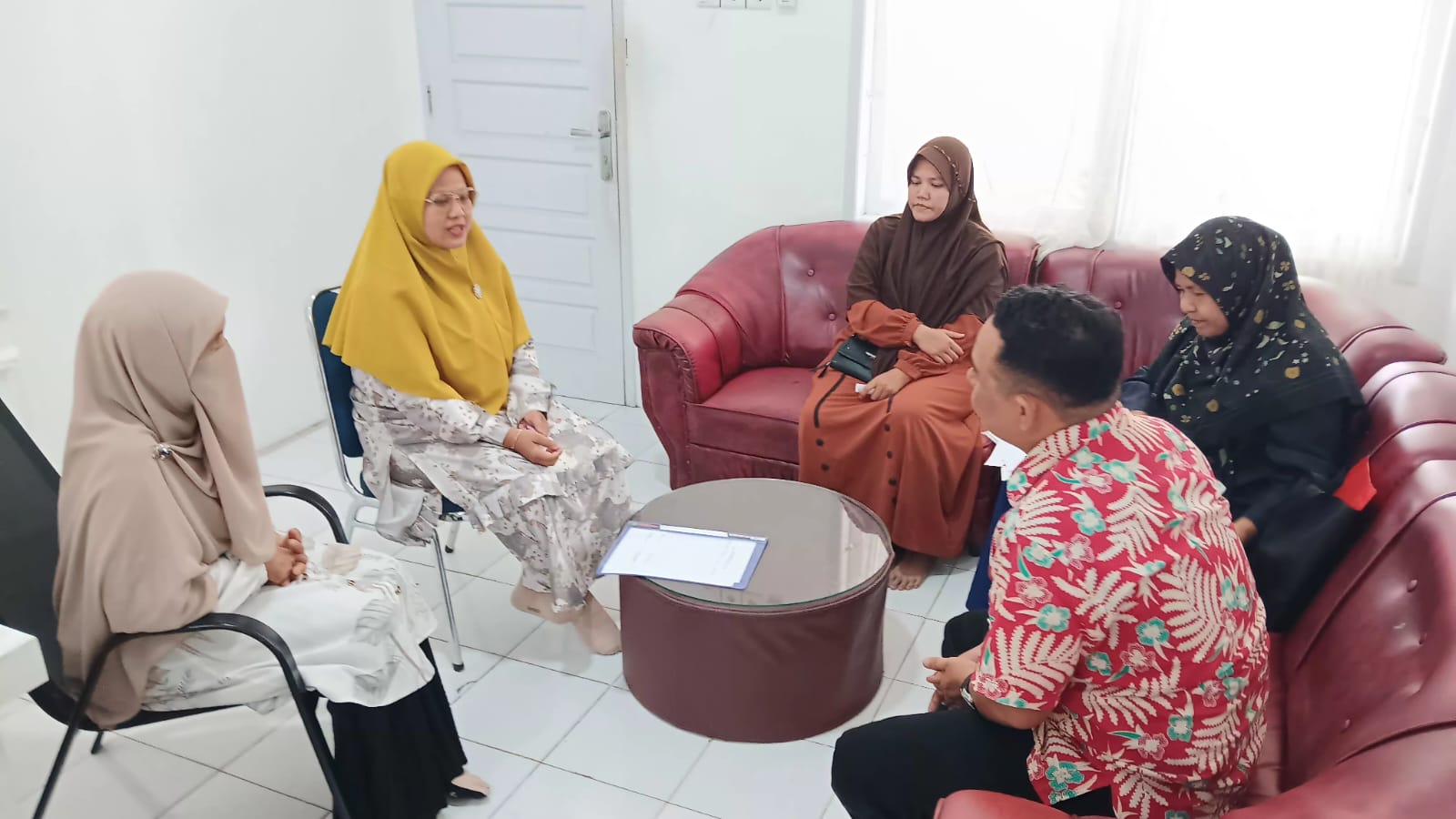 Sinergi Demi Buah Hati, Tim Inklusi MTsN 3 Kota Padang Gelar Pertemuan Wali Murid dan Tindak Lanjut PBS